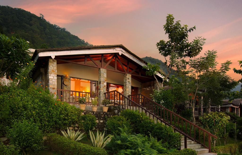 Hotel Sterling Corbett Garjia Esterno foto