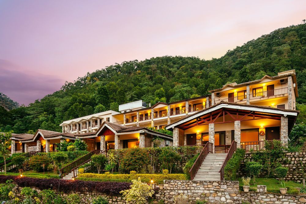 Hotel Sterling Corbett Garjia Esterno foto