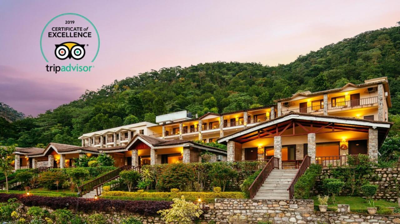 Hotel Sterling Corbett Garjia Esterno foto